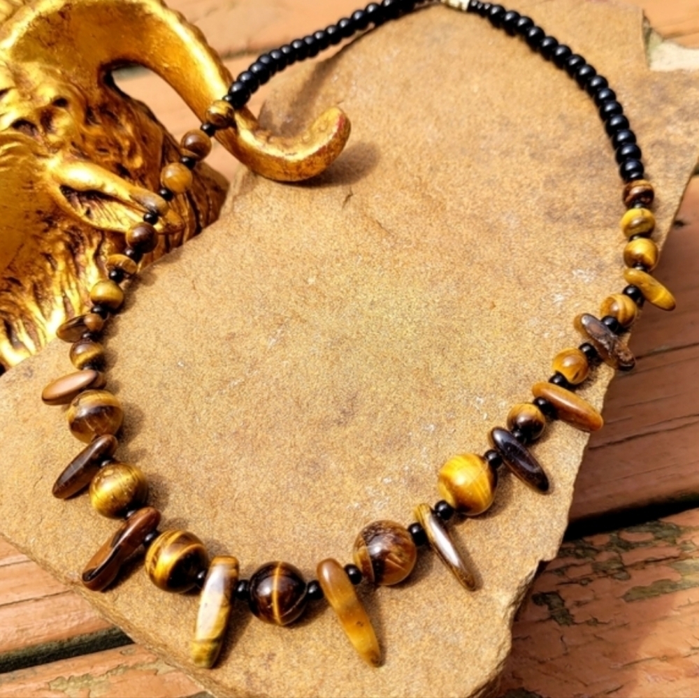 Vintage Natural High Polished Catseye & Onyx Beaded Necklace